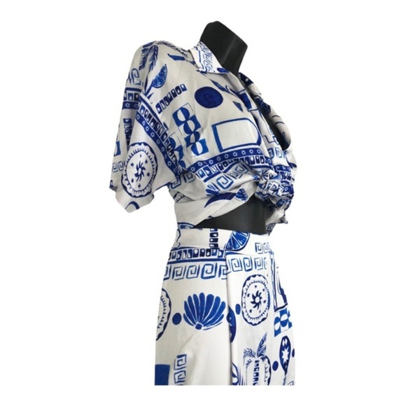 Blue white satin effect multi print‎ buttoned down shirt & pants 2pc set size  M - Picture 5 of 17